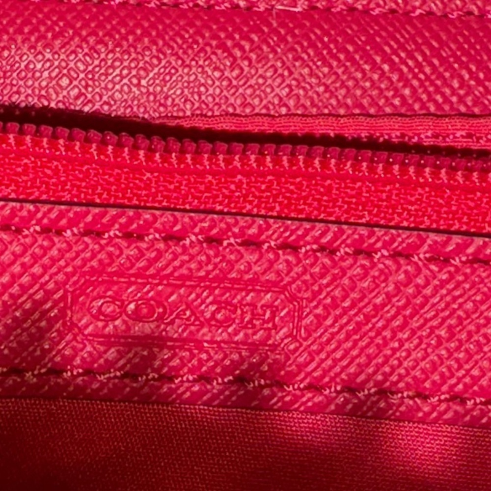 💖Coach Peyton Khaki Signature & Pink Patent Trim Zipper Wallet 💖 - Picture 8 of 11